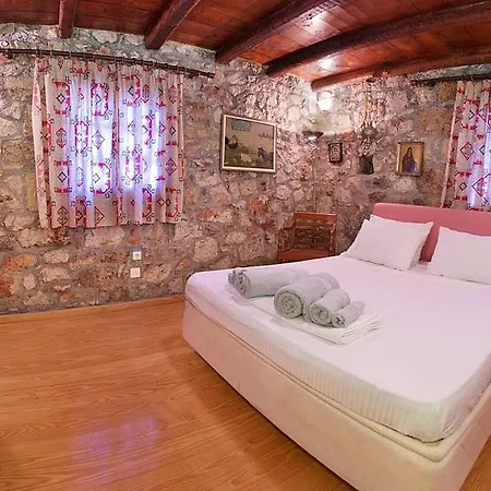 Otel Kefalonian Luxury Mousata